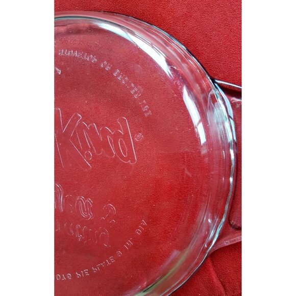 Anchor Hocking Fire King Commemorating 50 Years Collectible 9" Pie Plate - Picture 6 of 6